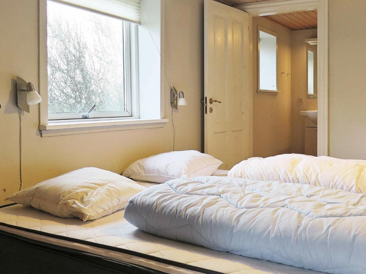4 Person Holiday Home In Lemvig Trans Chambre photo
