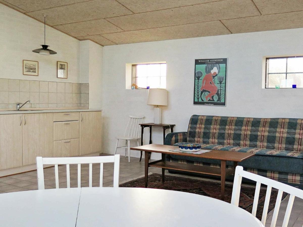 4 Person Holiday Home In Lemvig Trans Chambre photo